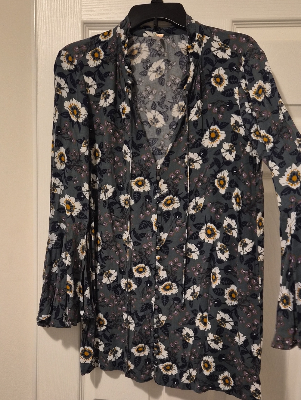 Free People Charcoal Gray Floral V-Neck Tunic with White & Yellow Blooms